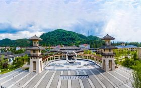 關(guān)于九昱漢水溫泉旅游度假區(qū)戶外溫泉營業(yè)時(shí)間調(diào)整的公告縮略圖