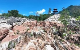 被譽(yù)為“秦巴深山秘境”的寧強(qiáng)縣草川子旅游景區(qū)，即將正式啟動(dòng)試運(yùn)營(yíng)縮略圖