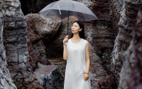 云霧漫卷，石林成詩(shī)… 雨后草川子景區(qū)的美，更藏著中國(guó)人的山水浪漫縮略圖